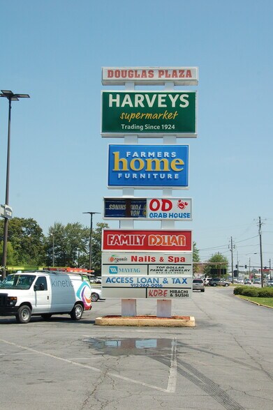 More Photos Of 805 Peterson Ave S, Douglas Unknown For Lease