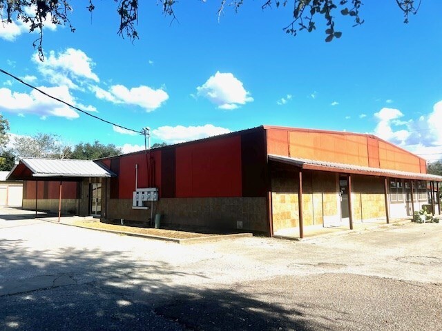 More Photos Of 4712 N Business 181, Beeville Freestanding For Sale