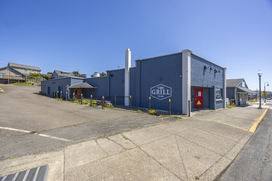 More Photos Of 1330 NE Highway 101, Lincoln City Restaurant For Sale