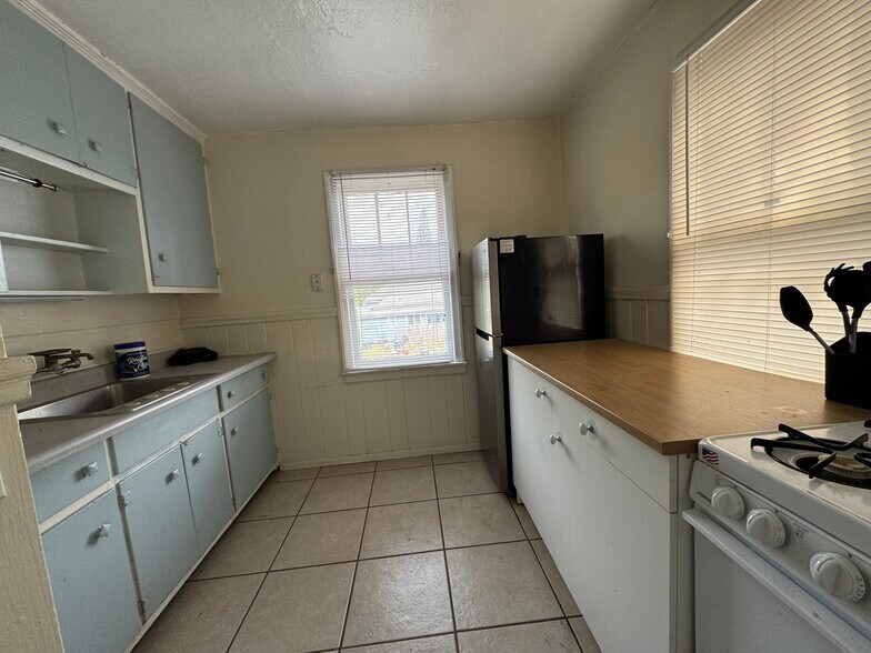 More Photos Of 5113 N Central Ave, Tampa Apartments For Sale