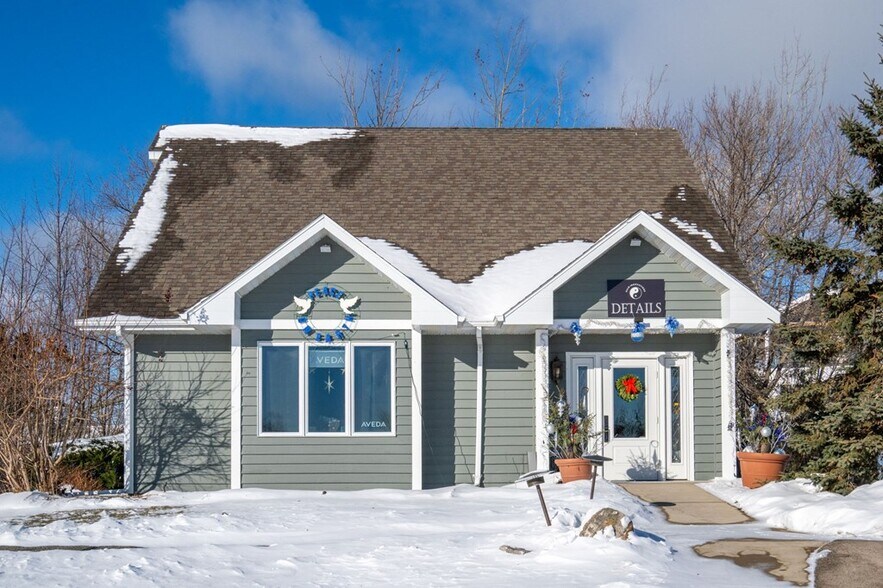 More Photos Of 7828 Highway 42, Egg Harbor Storefront For Sale