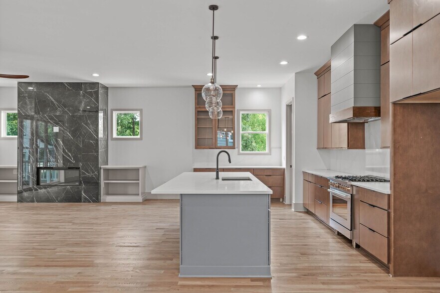 More Photos Of , Raleigh Multifamily For Sale