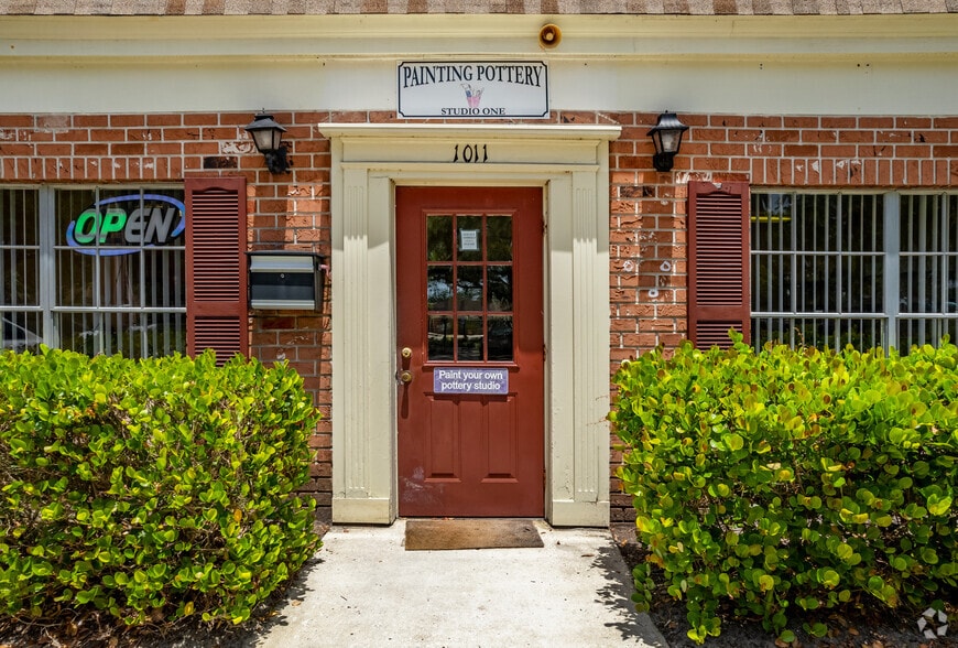 More Photos Of 1021 Carlton Arms Blvd, Bradenton Office For Lease