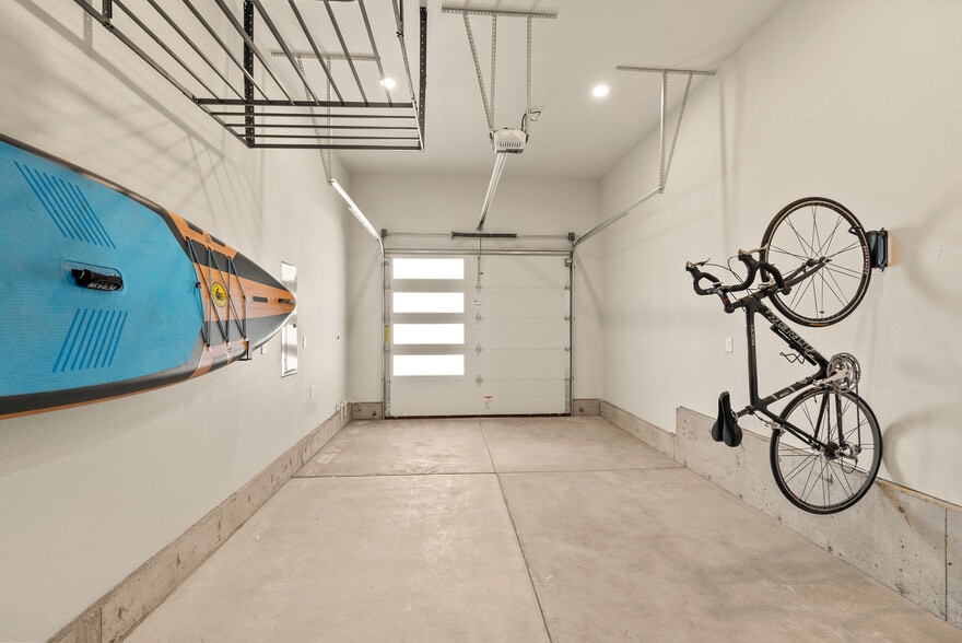 More Photos Of 940 NE Norton Ave, Bend Apartments For Sale