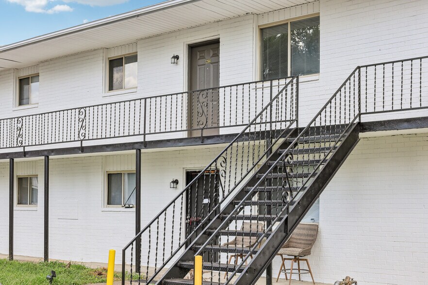 More Photos Of 1200 WH Davis Dr, Nashville Apartments For Sale