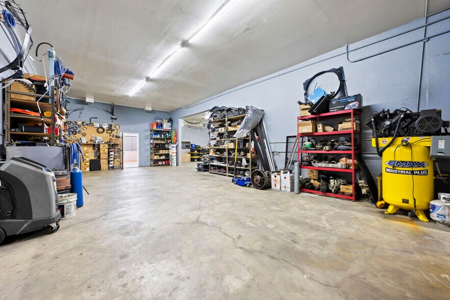 More Photos Of 1033-1047 W 3rd St, San Bernardino Warehouse For Sale