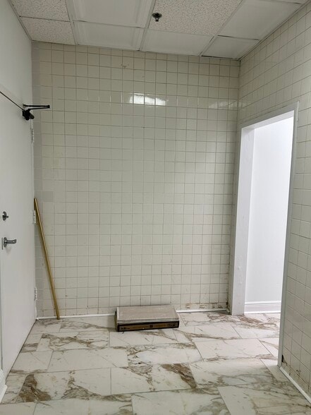 More Photos Of 224 E Garden St, Pensacola Apartments For Sale