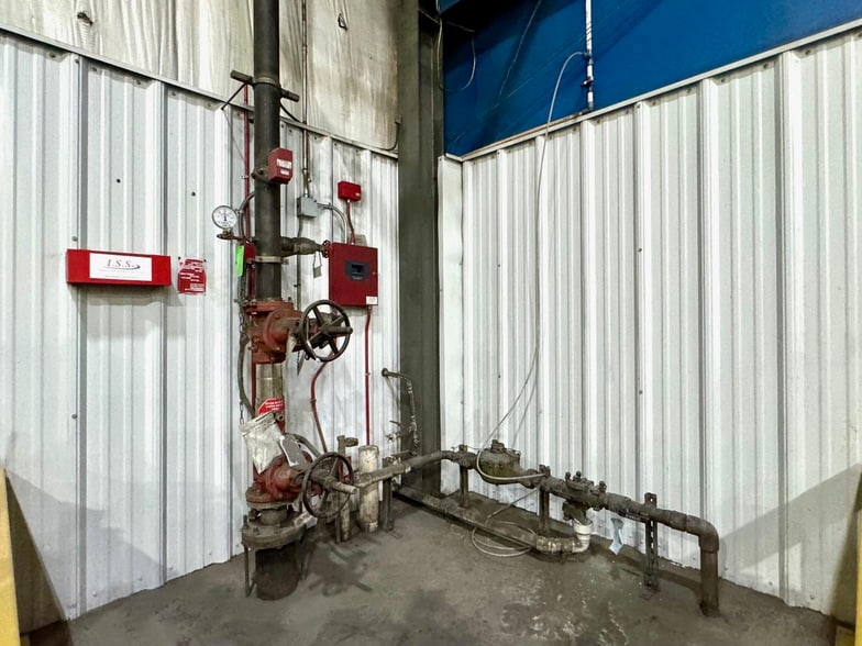 More Photos Of 3521 Antelope Ave, Kearney Manufacturing For Sale