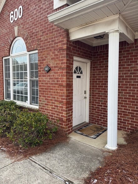 Primary Photo Of 2450 Atlanta Hwy, Cumming Office For Lease