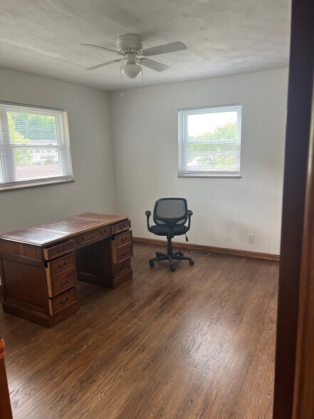 More Photos Of 5010 Washington St W, Cross Lanes Multifamily For Lease