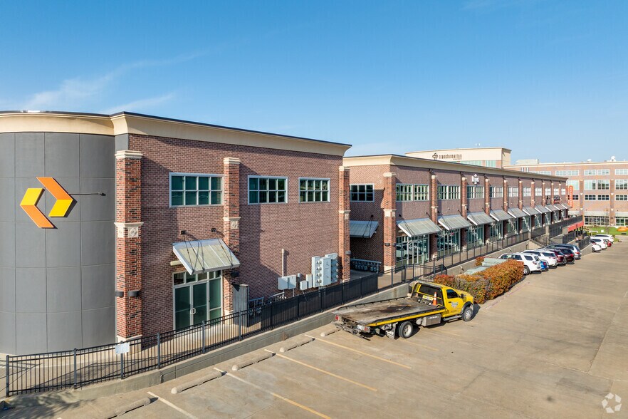 More Photos Of 8211 E Regal Pl, Tulsa Coworking Space