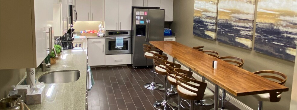 More Photos Of 2091-2101 Summer Lee Dr, Rockwall Office For Lease