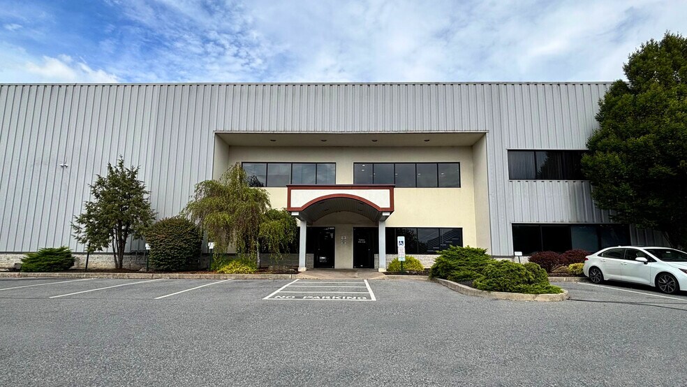 More Photos Of 630 Municipal Dr, Nazareth Manufacturing For Lease