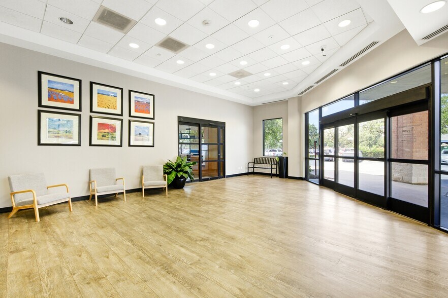More Photos Of 3333 Bayshore Blvd, Pasadena Medical For Lease
