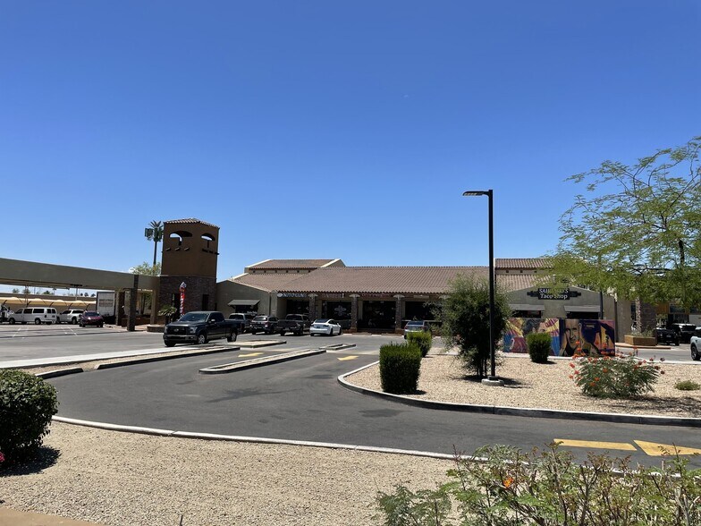 More Photos Of 2828 S Country Club Dr, Mesa General Retail For Sale