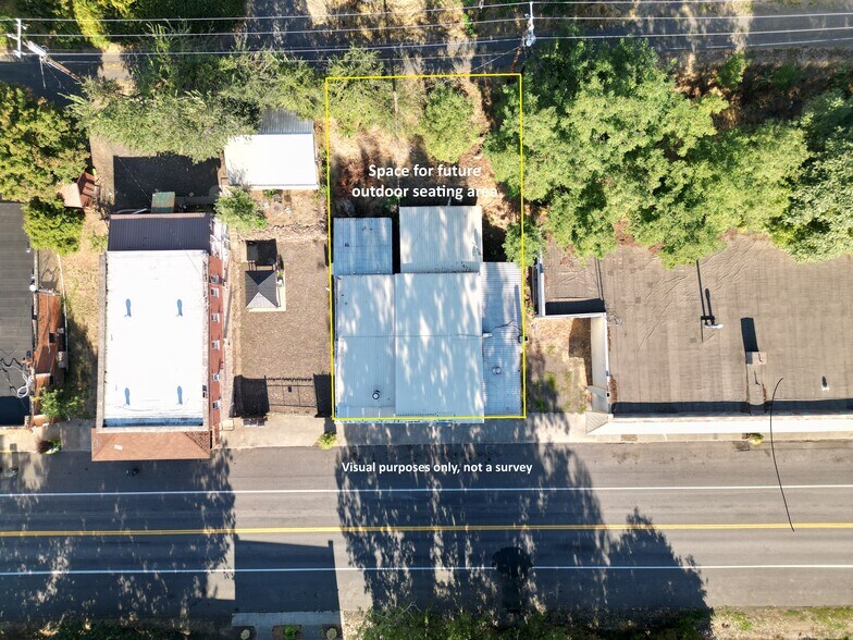 More Photos Of 309 Main, Juliaetta Bar For Sale