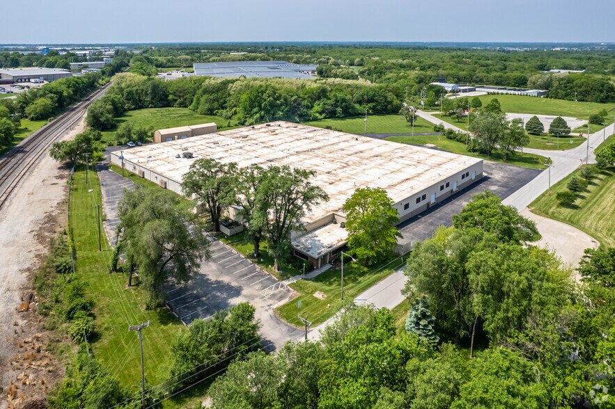 More Photos Of 301 High Grove Rd, Grandview Warehouse For Lease