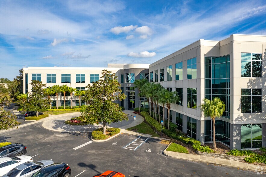 More Photos Of 2145 Metrocenter Blvd, Orlando Office For Lease