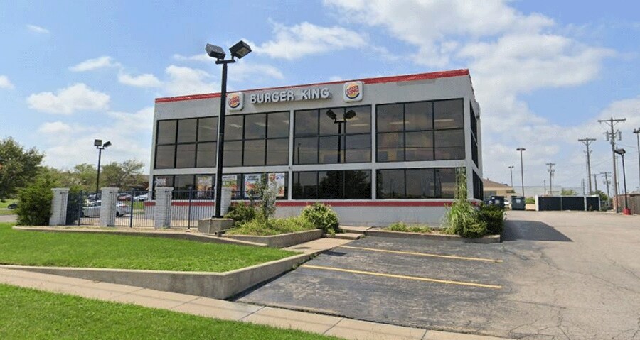 Primary Photo Of 2111 N Woodlawn St, Wichita Fast Food For Sale