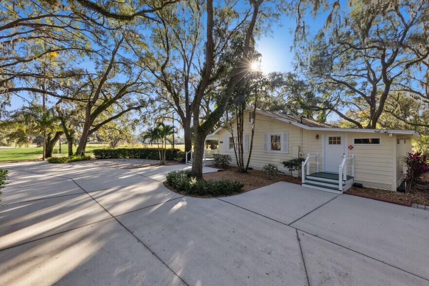 More Photos Of 1106 Brick Rd, Winter Garden Office For Lease