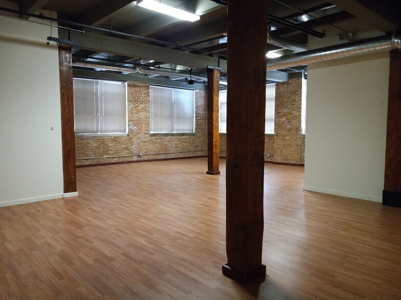 More Photos Of 5100 N Ravenswood Ave, Chicago Loft Creative Space For Lease