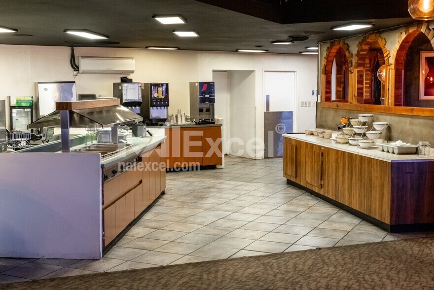 More Photos Of 287 N Lake Powell Blvd, Page Hotel For Sale