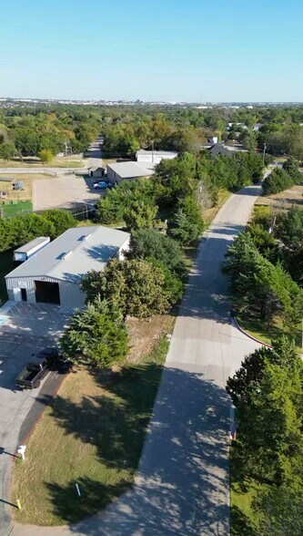 More Photos Of 382 Ranch Trl, Rockwall Warehouse For Sale