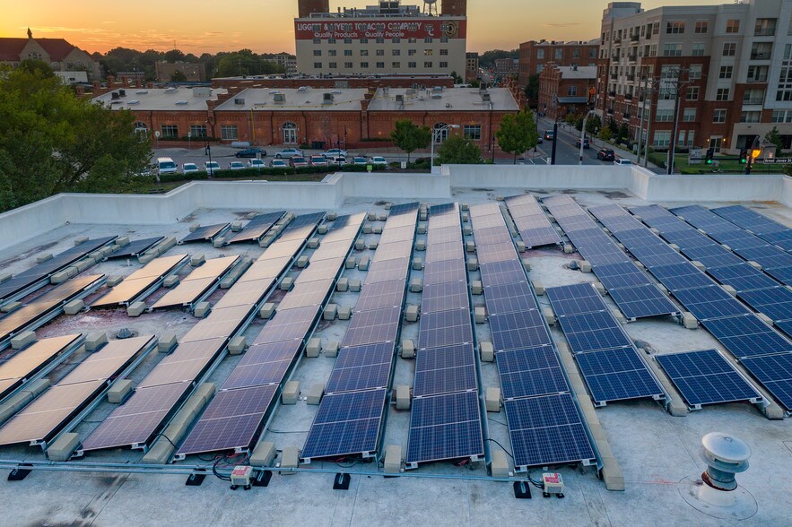 More Photos Of 433 W Main St, Durham Office For Lease