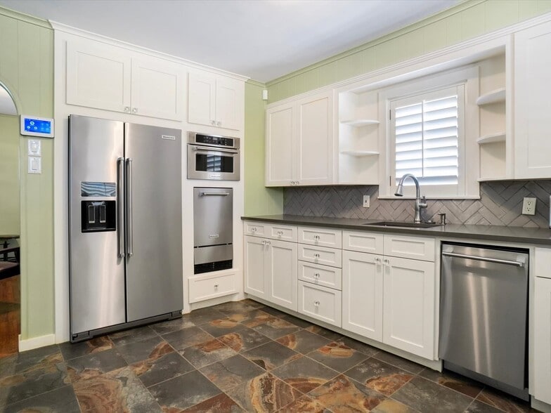 More Photos Of 3117 Marquita Dr, Fort Worth Industrial For Sale