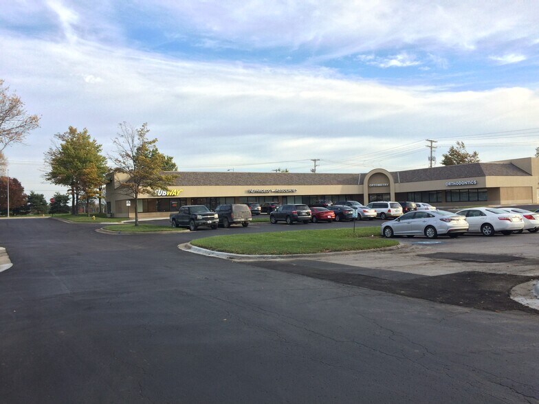 More Photos Of 1811-1861 S Ridgeview Rd, Olathe Unknown For Lease