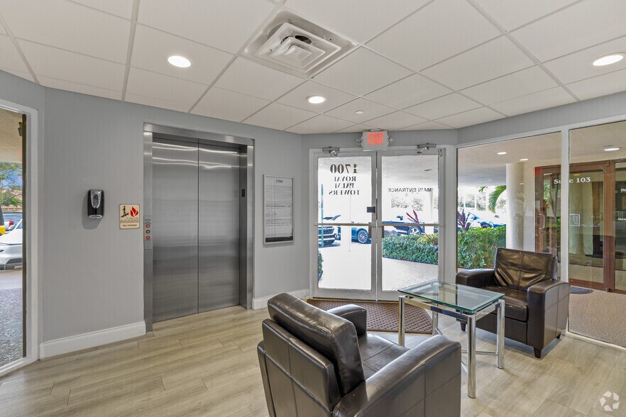 More Photos Of 1650 S Dixie Hwy, Boca Raton Medical For Sale