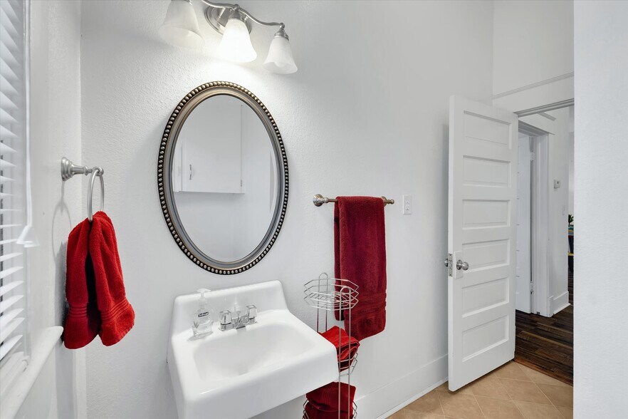 More Photos Of 609 Fair St, Anderson Industrial For Sale