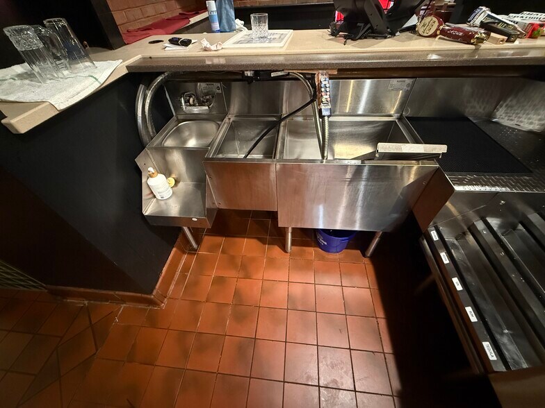 More Photos Of 249 Main St, Rutland Apartments For Lease