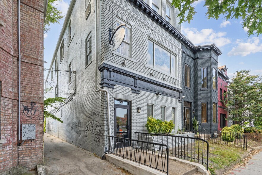 More Photos Of 1802 11th St NW, Washington Office For Lease