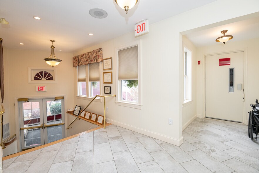 More Photos Of 11 Linden St, Reading Funeral Home For Sale