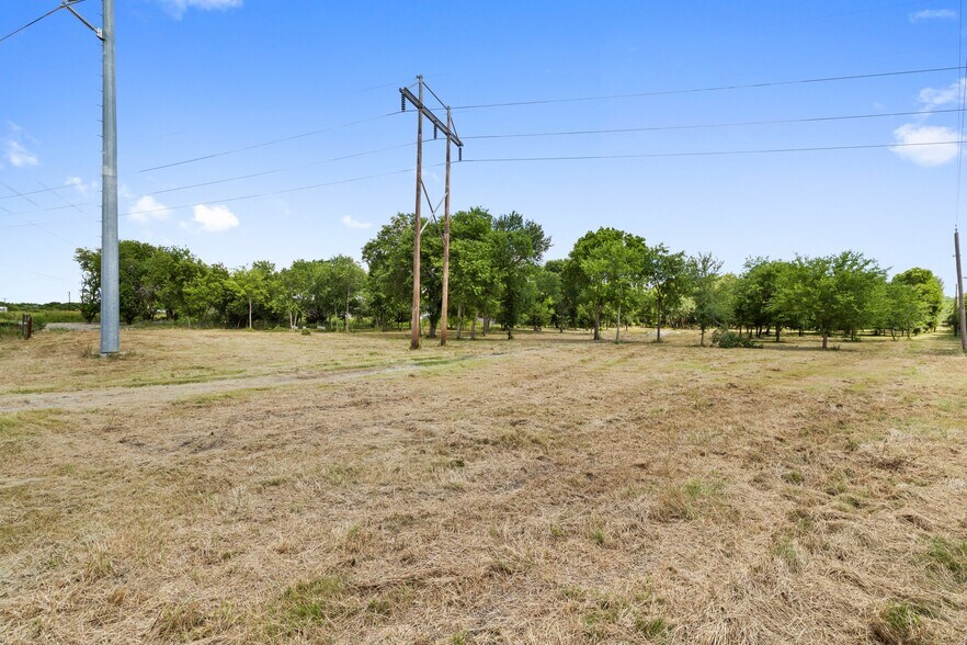More Photos Of 12021 County Road 483, Lavon Land For Sale