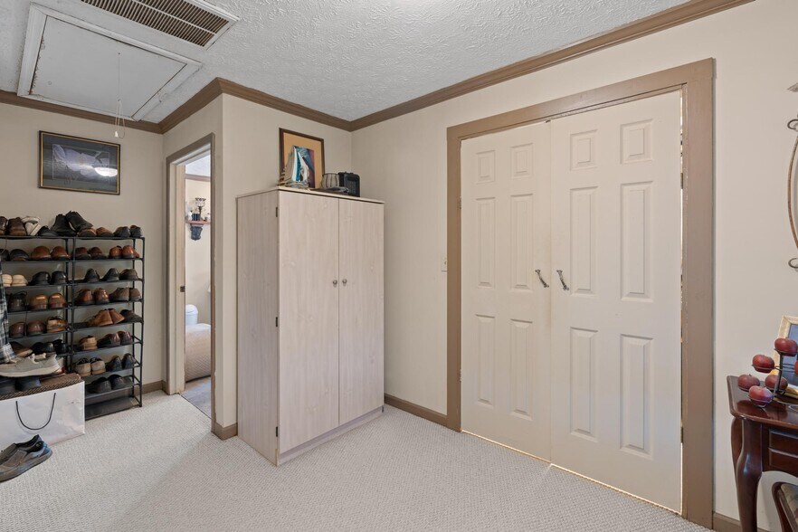 More Photos Of 607 Butts Mill Rd, Pine Mountain General Retail For Sale