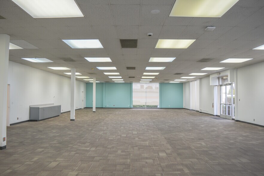 More Photos Of 5440 Dudley Blvd, Mcclellan Freestanding For Lease