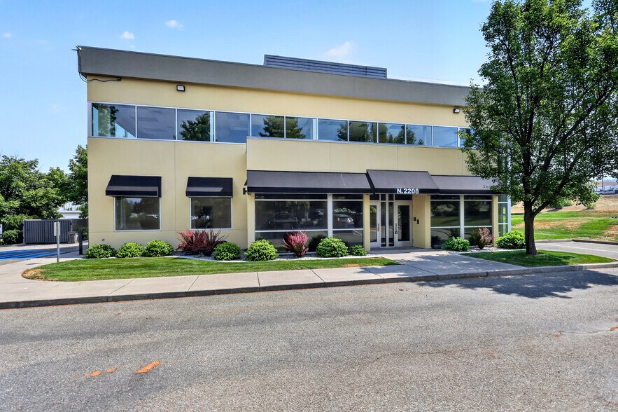 More Photos Of 2208 N Swing Ln, Liberty Lake Medical For Lease