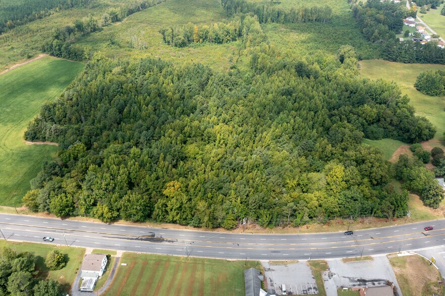 More Photos Of 858 Governor Harrison Pky, Brodnax Land For Sale