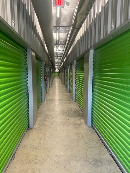 More Photos Of 11967 Airport Blvd, Mobile Self Storage For Sale
