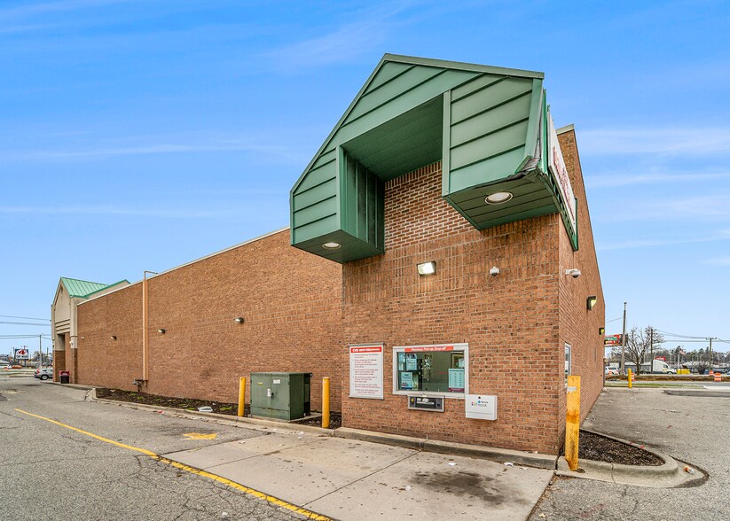 More Photos Of 18585 Dale St, Detroit Drugstore For Sale