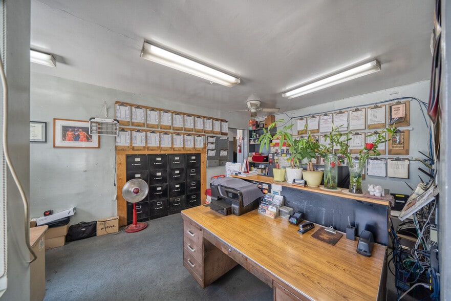 More Photos Of 4320 W Pico Blvd, Los Angeles Auto Repair For Sale