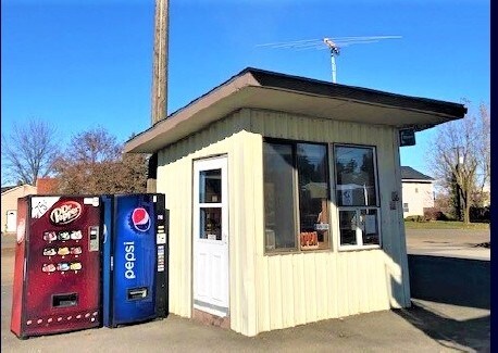 More Photos Of 110 E Broadway Ave, Reardan Service Station For Sale