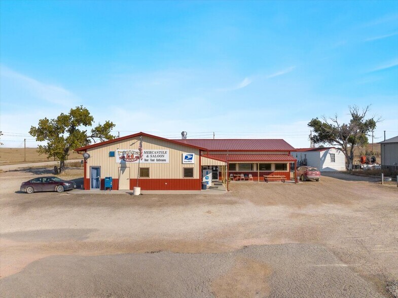 More Photos Of 17500 Hwy 34, Enning Storefront For Sale