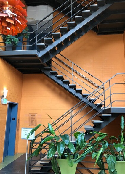 More Photos Of 100 Washington St, Reno Office For Lease
