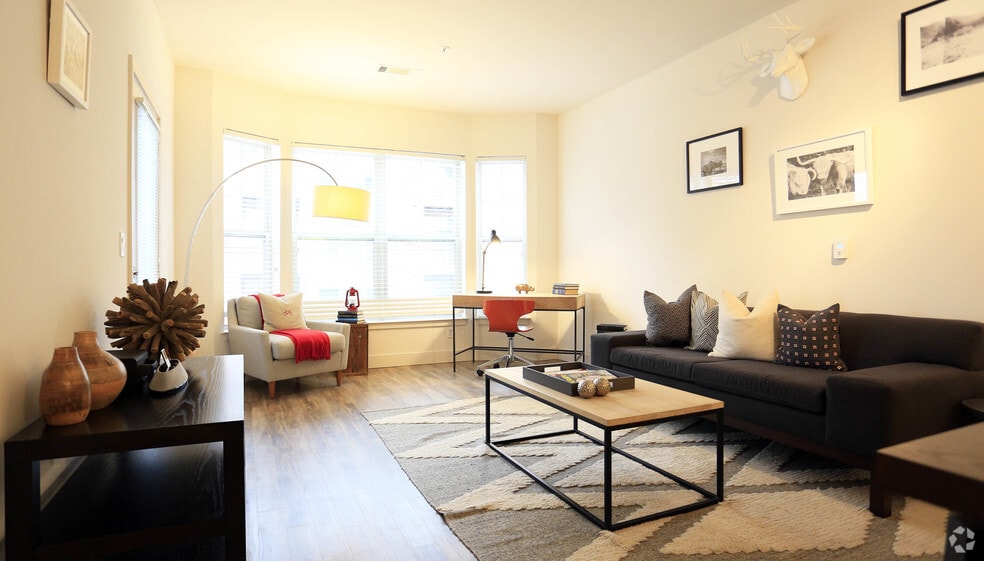 More Photos Of 515 West Ave, Norwalk Unknown For Lease