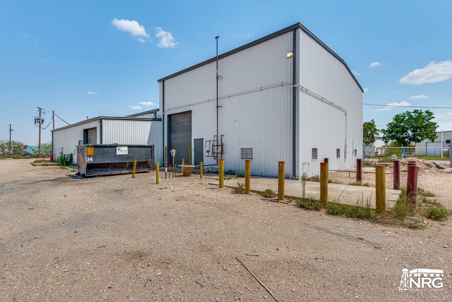 More Photos Of 11008 West County Road 128, Odessa Manufacturing For Lease