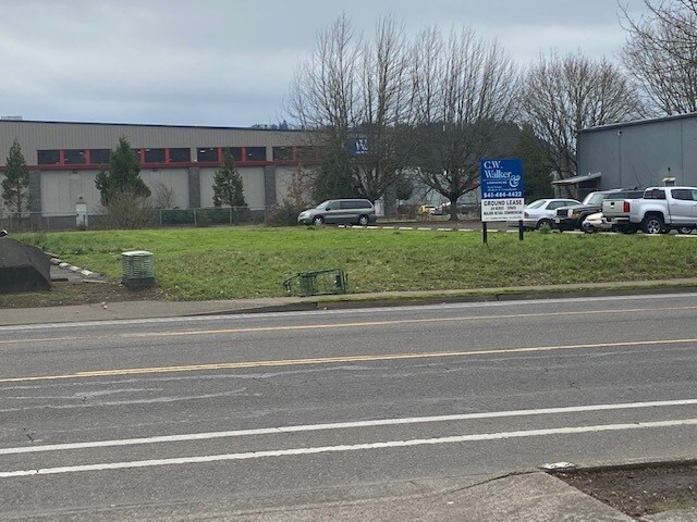 More Photos Of 2275 Olympic St, Springfield Land For Sale