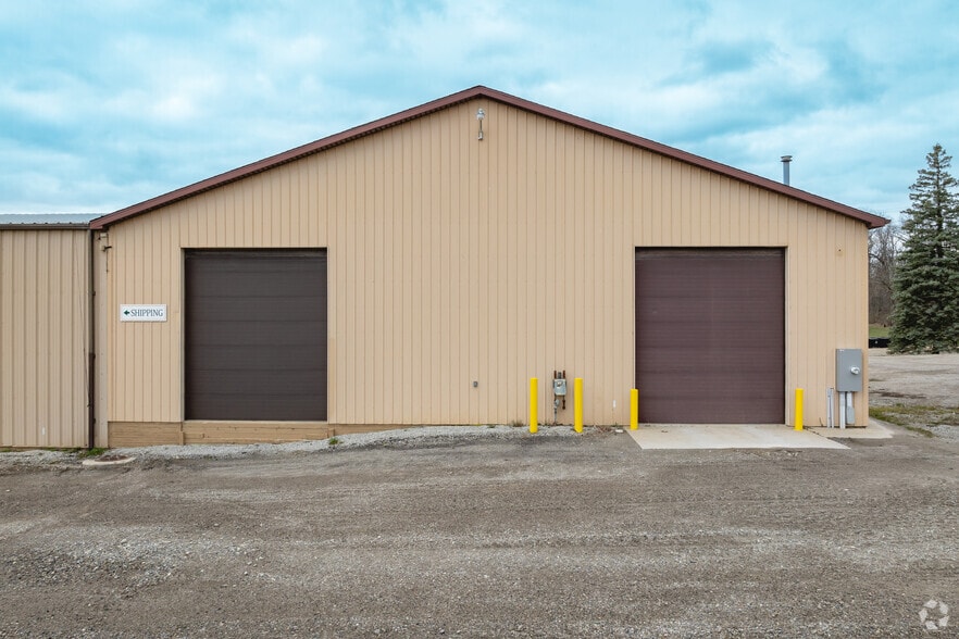 More Photos Of 10464 Bryan Hwy, Onsted Warehouse For Lease